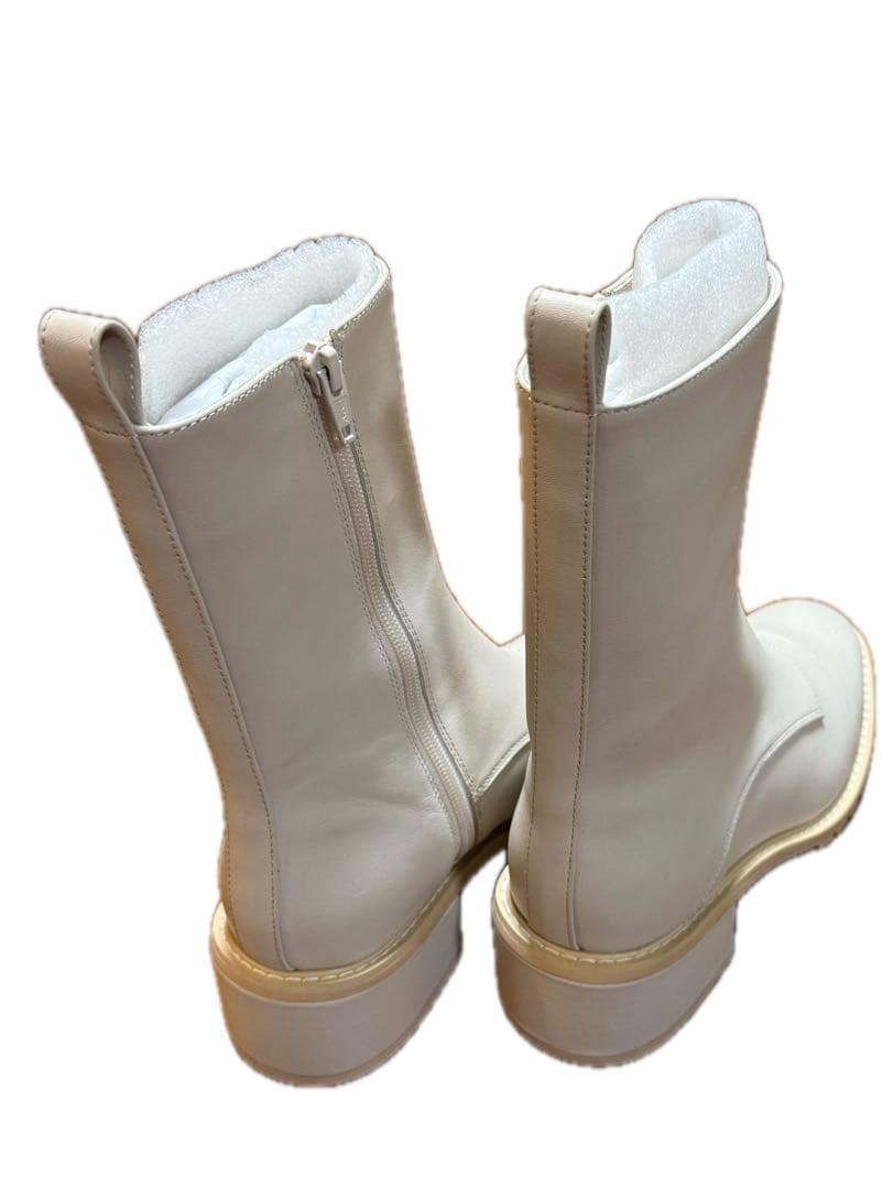 靴 TSURU by Mariko Oikawa STILL38