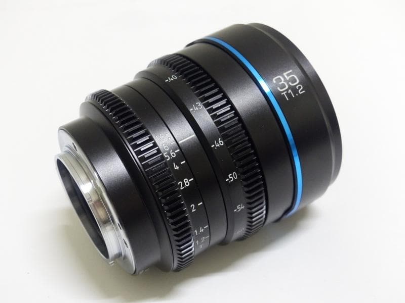 789極美 SIRUI NightWalker 35mm T1.2 シネマレンズ