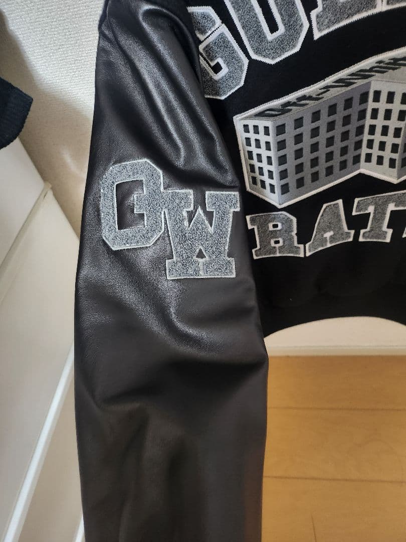 ぺ*し様 OFF-WHITE スタジャン ゴールデンレシオ