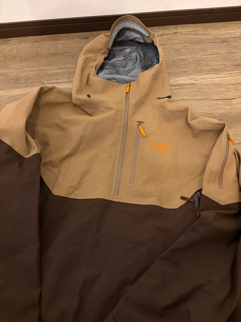 Arc'teryx GORE-TEX スノーボードウェア　セイバーアノラック