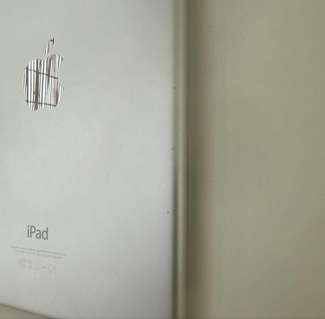 【美品】iPad mini4 128GB シルバー