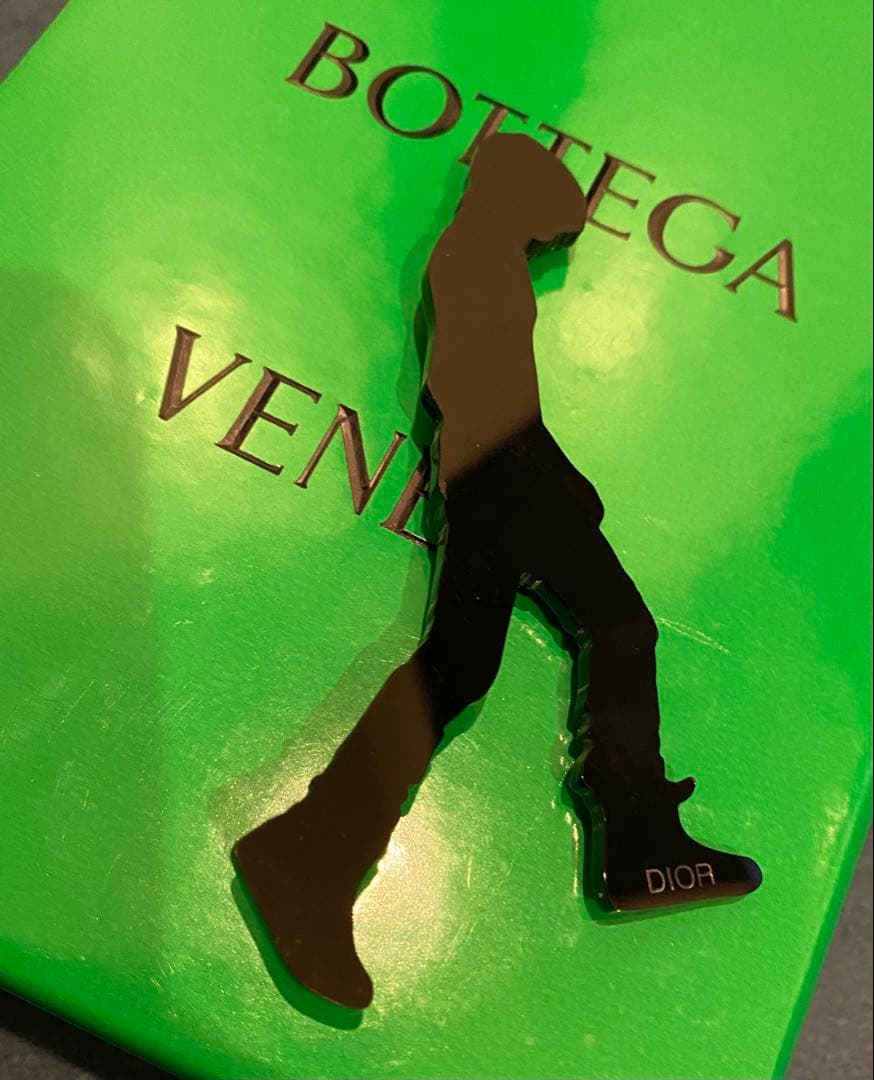 【新品未使用】Dior homme エディBoy ピンバッジ　strip期