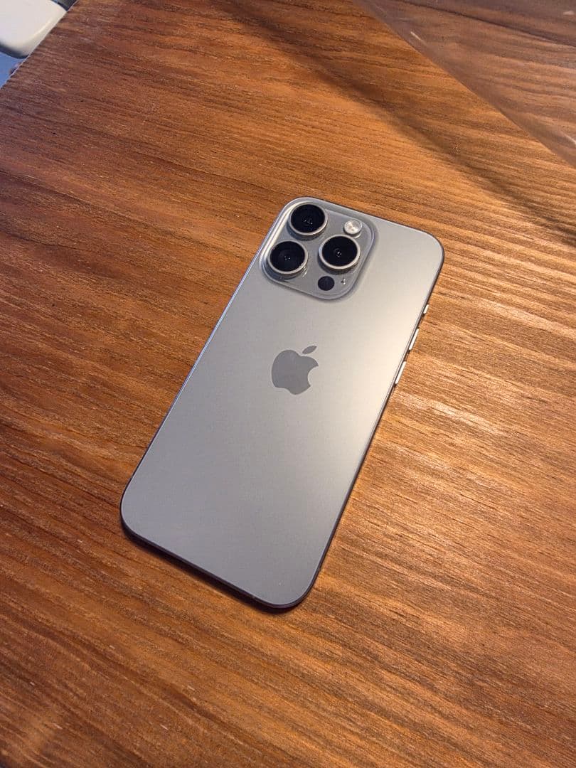 iPhone 15 Pro 256GB ナチュラルチタニウム SIMフリー