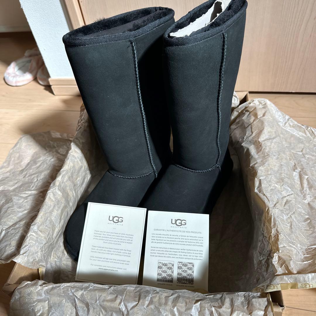 【新品】UGG レディースムートンブーツ 黒 24.0 classic tall