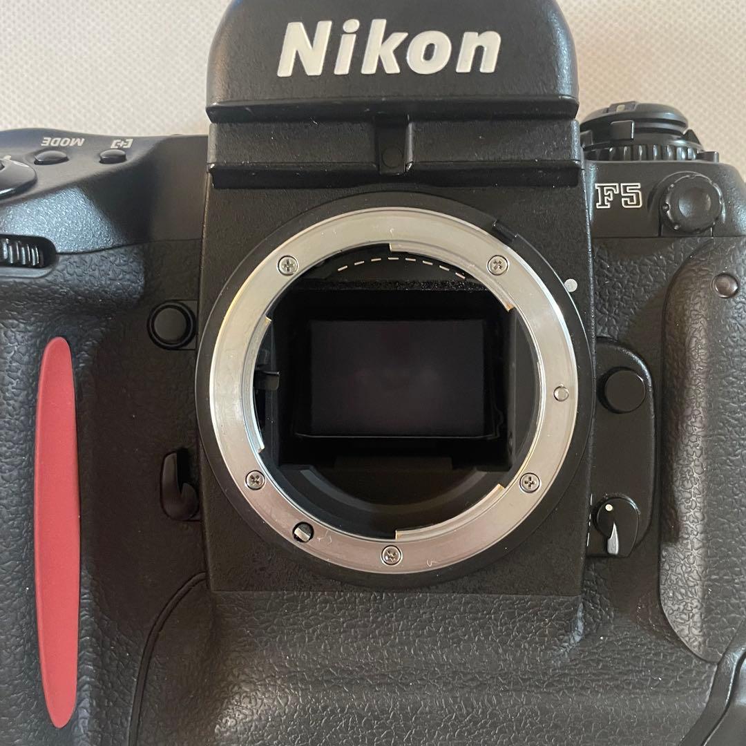 完動品 Nikon F5 最後期型 320万番台 本体のみ