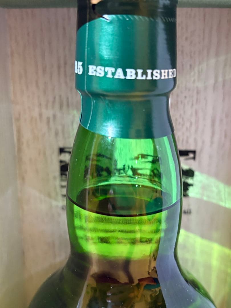 専用木箱付き　ラフロイグLAPHROAIG 25年シングルモルトウイスキー