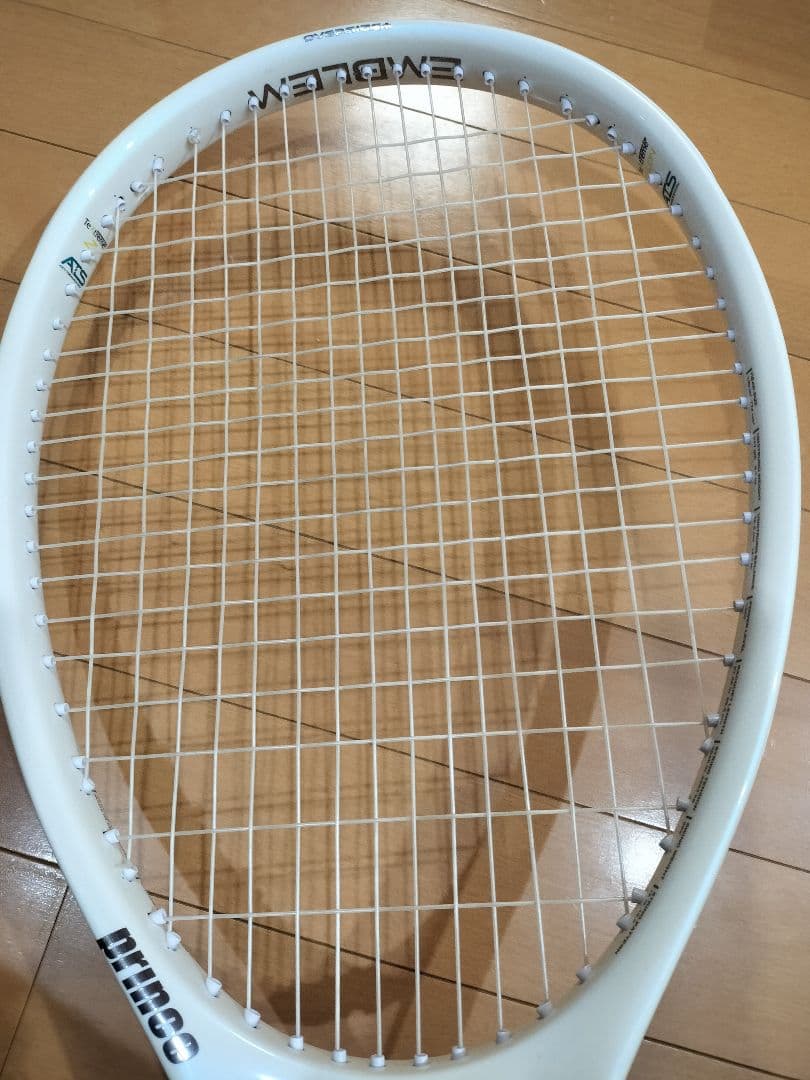 現行　ザイロン搭載モデル　エンブレム 120 プリンス　テニスラケット