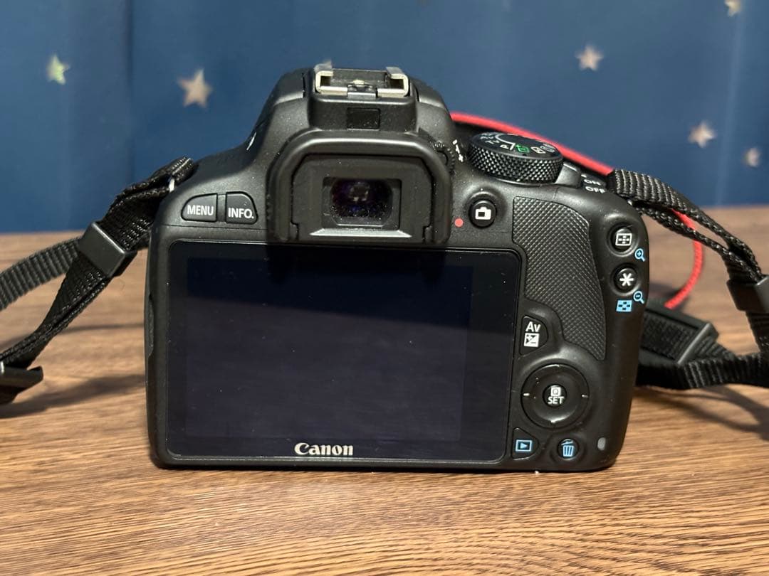 Canon EOS kiss X7 レンズキット 一眼レフカメラ　+バッグ・SD