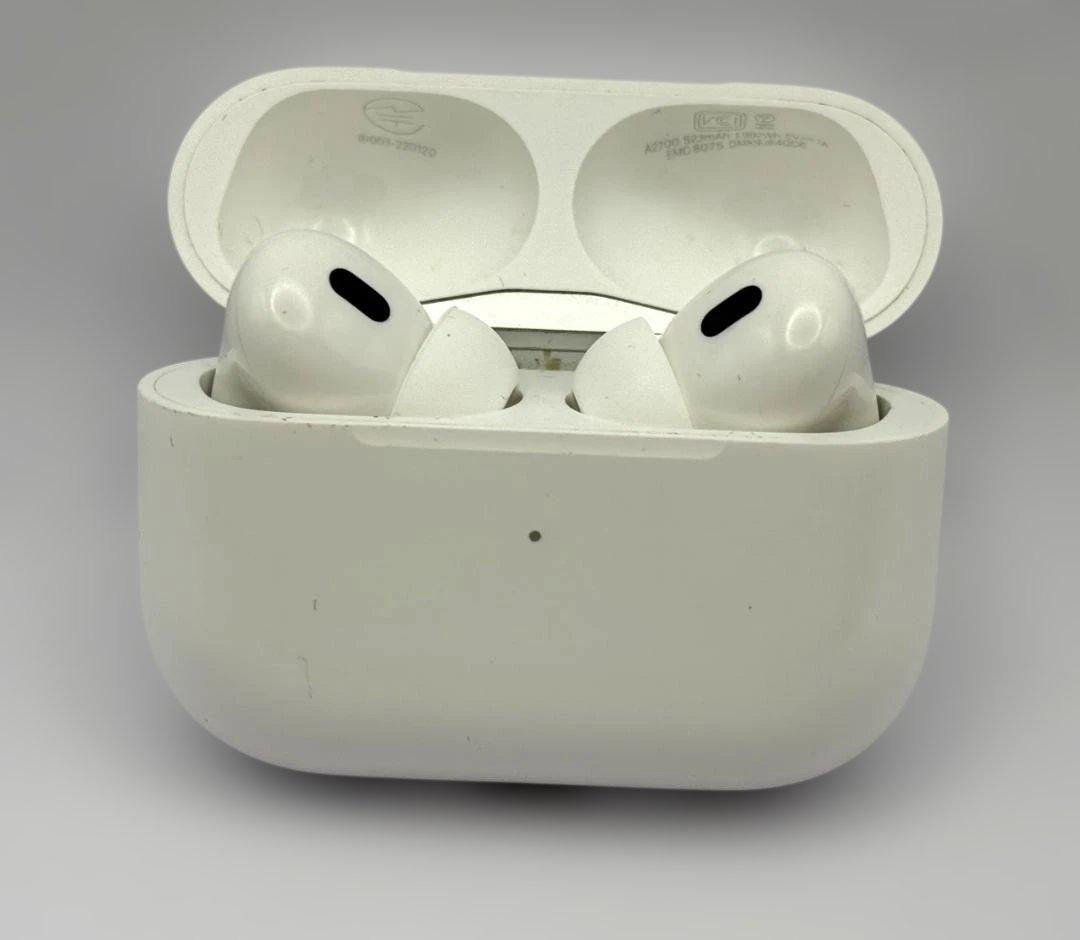 Apple 純正AirPods Pro　第2世代　MQD83J/Aキーホルダー付