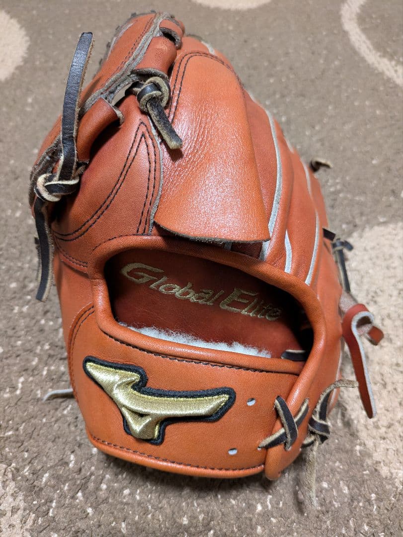 ミズノ　グローバルエリート　軟式ピッチャー用　左投げ