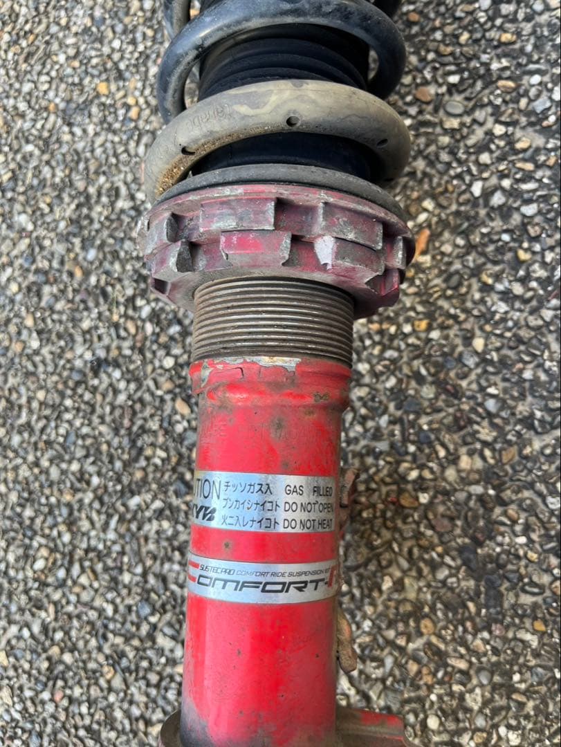 DA64 エブリー　KYB コンフォート タナベ　 車高調　おまけ付き