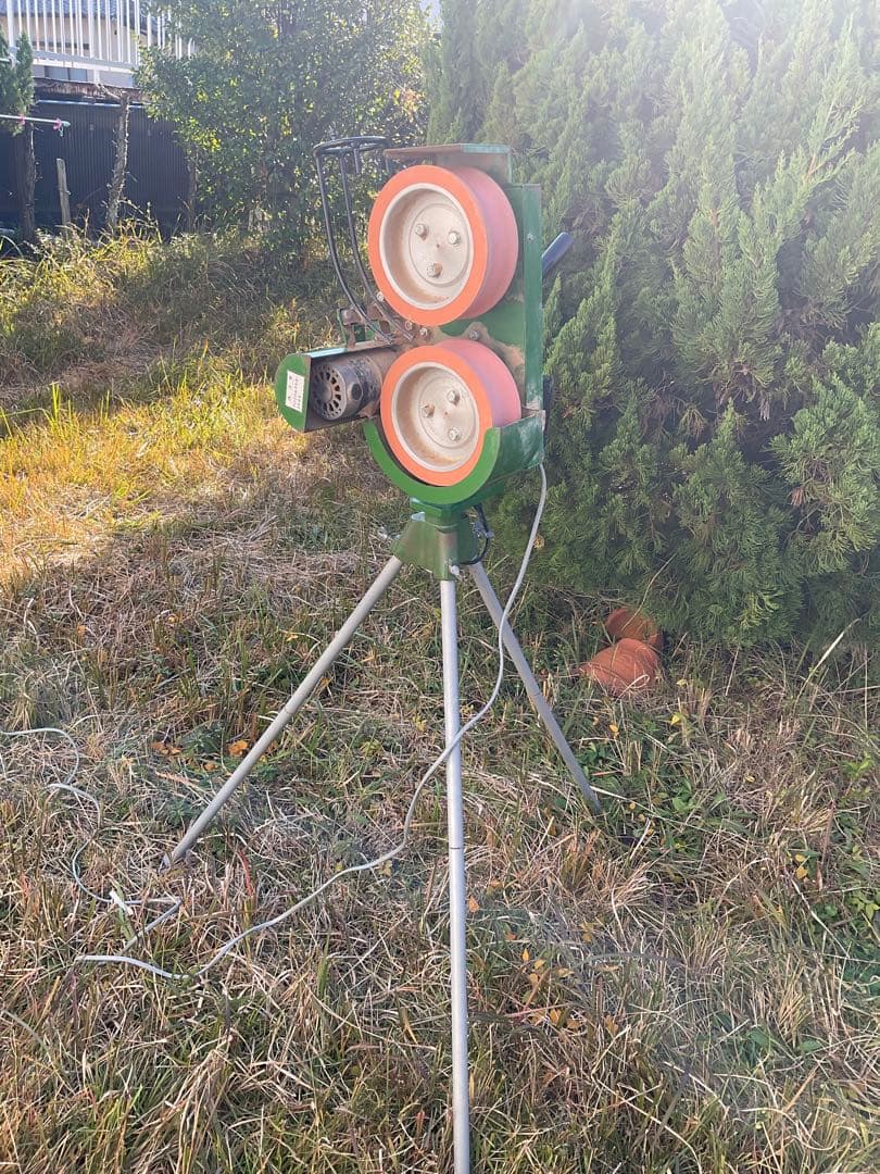 パーフェクトコーチ 2型 (ピッチングマシン)