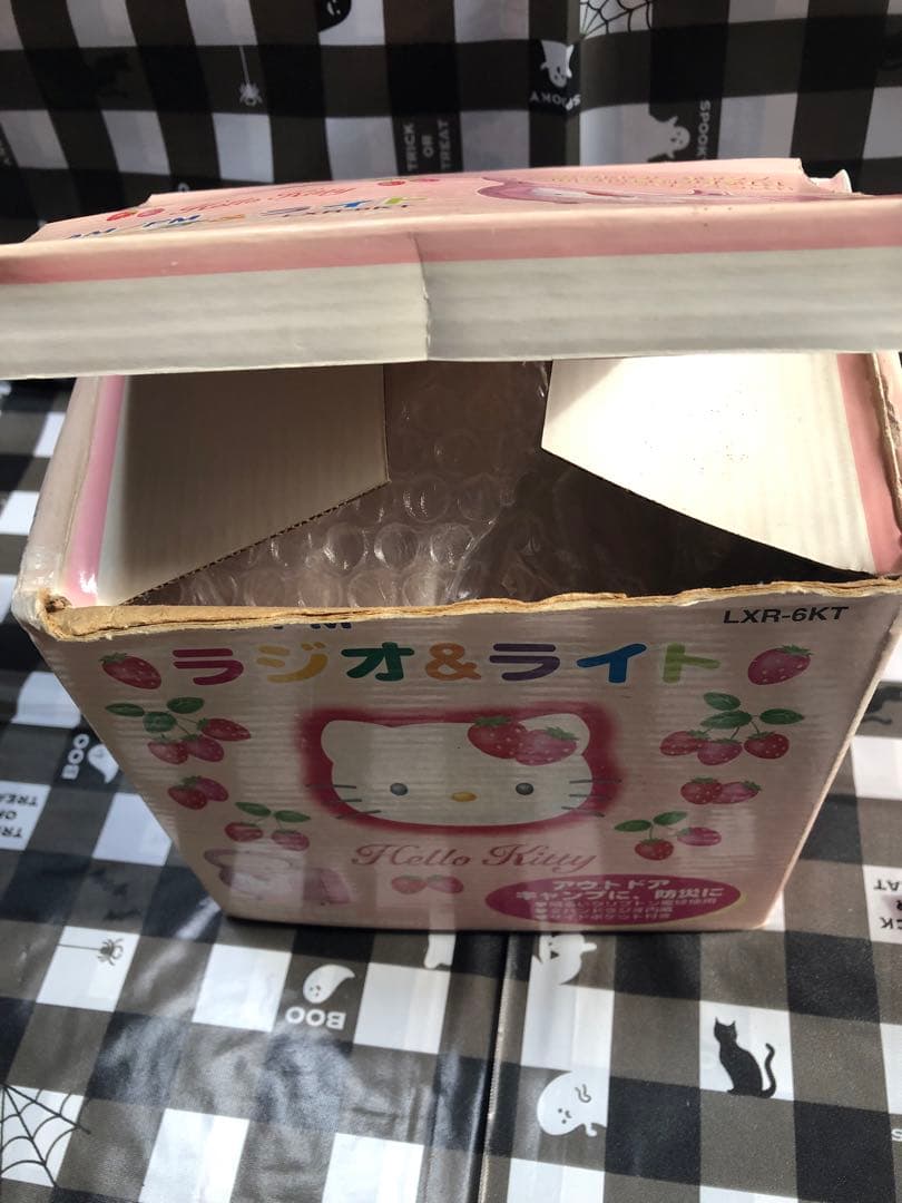 ハローキティ　AM/FM ラジオ&ライト