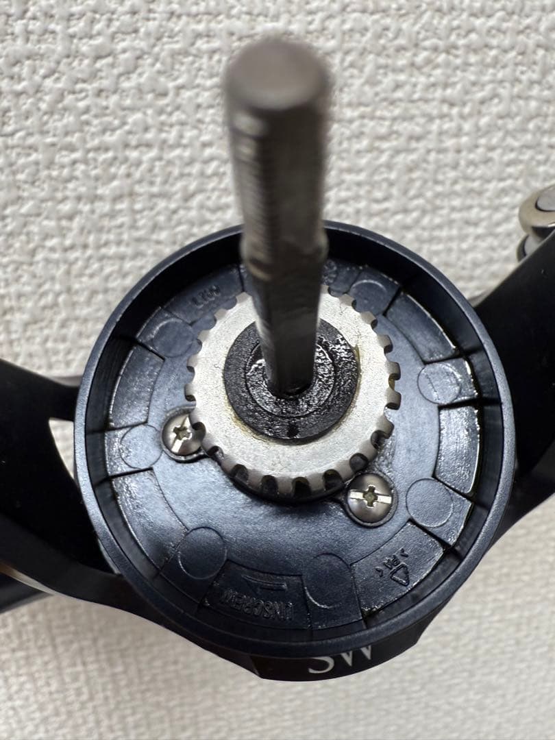 シマノ　20ストラディック SW8000HG スピニングリール