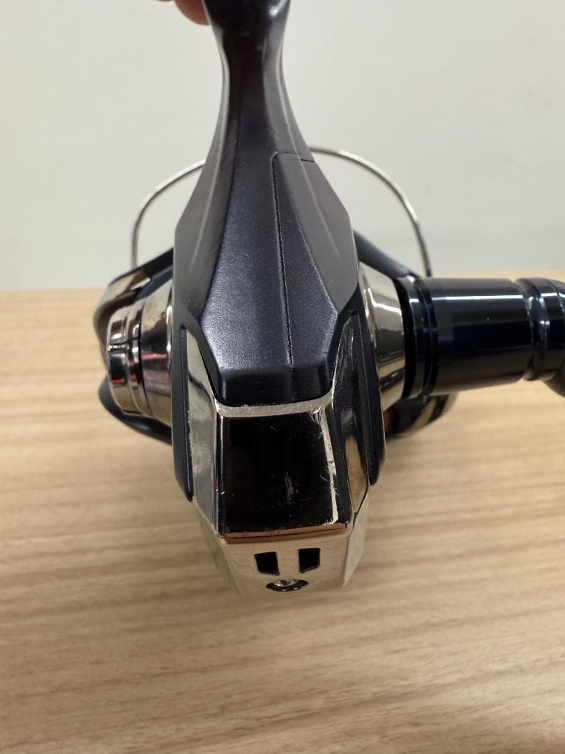 シマノ　20ストラディック SW8000HG スピニングリール