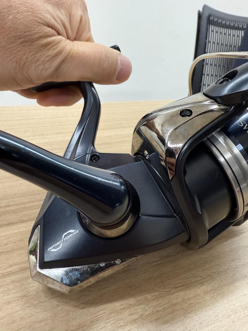 シマノ　20ストラディック SW8000HG スピニングリール