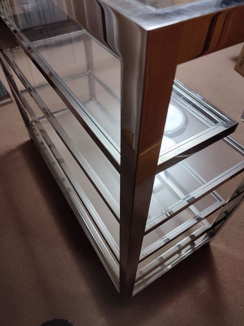 ガラスショーケース　クロームメッキ　高級デパート　什器　ラック　ショーケース　棚