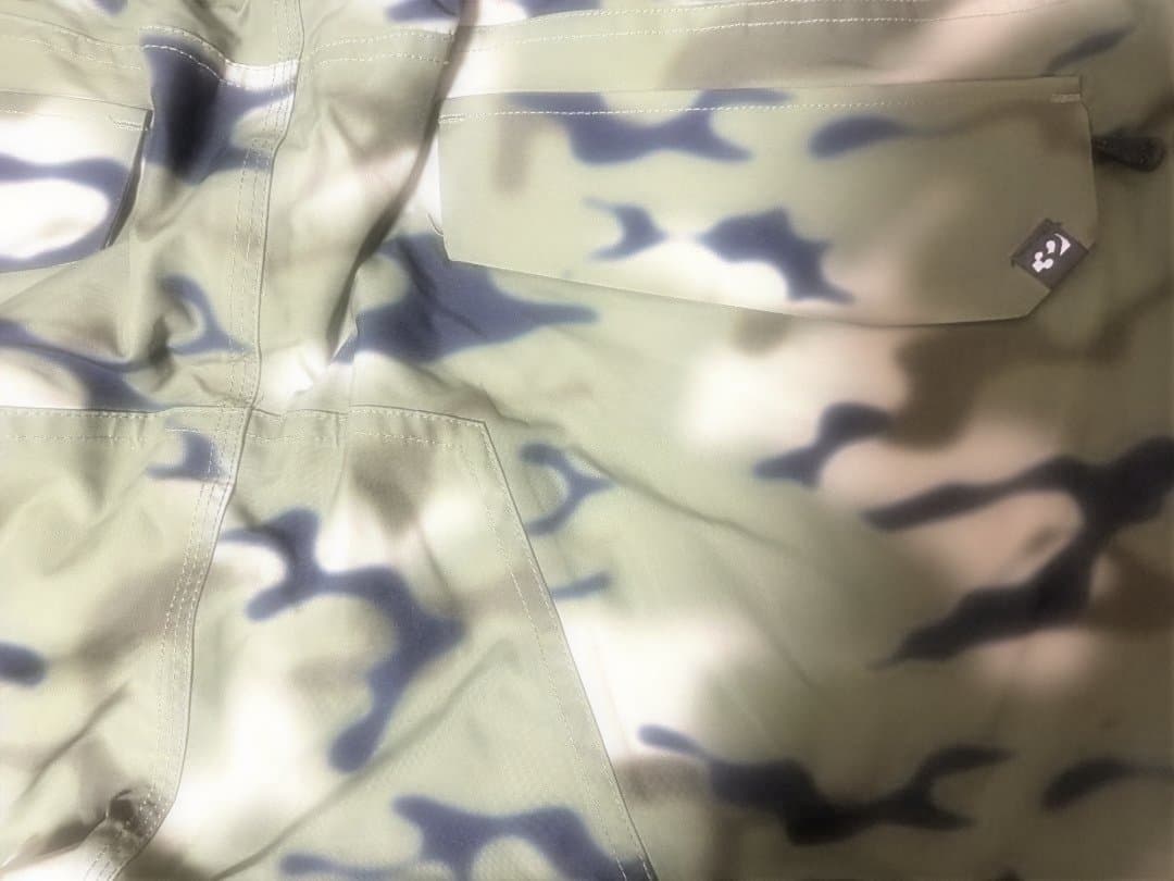 【新品】未使用thirtytwoスノーボードウェアパンツ迷彩XL正規品アーミー