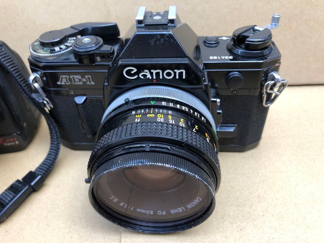 フィルムカメラ CANON AE-1 & Canon EOS Kiss Digital X