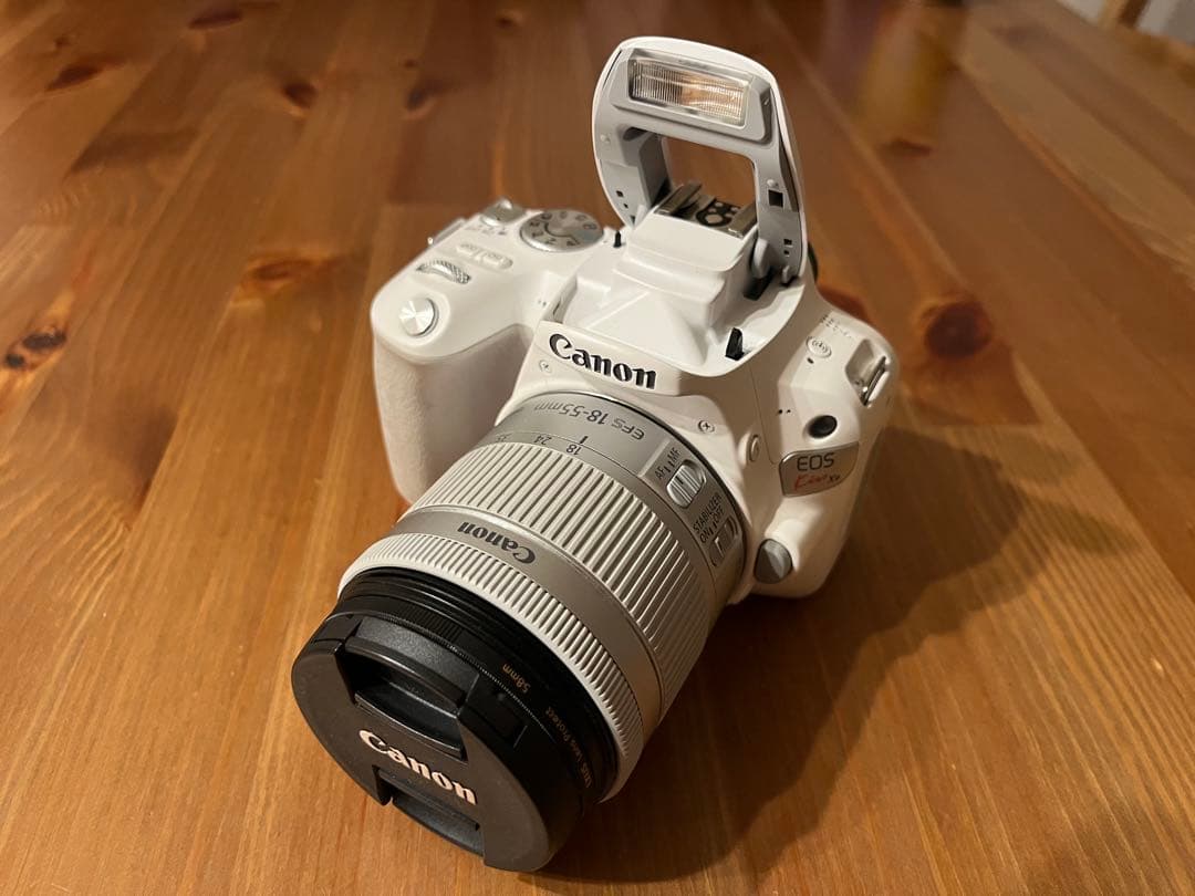 Canon EOS Kiss X9 ホワイト レンズ付き