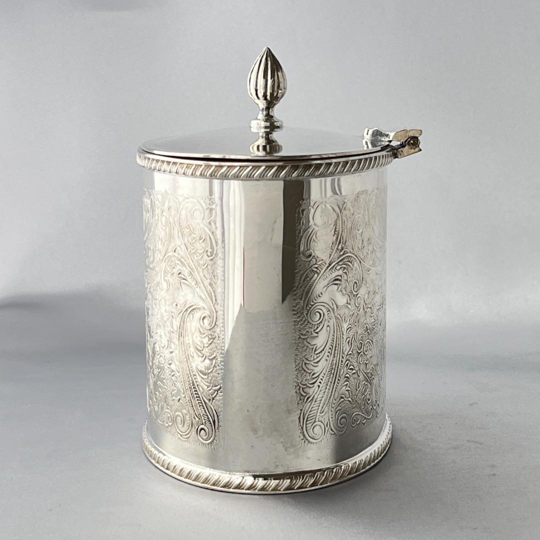 【英国】チェイシングの素晴らしいティーキャディー【シルバープレート】