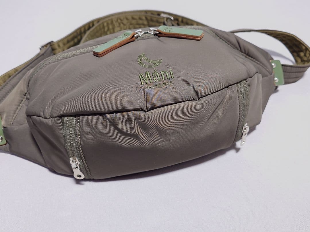 ノルンマーニ　N/ORN Mani ヒップシート カーキ