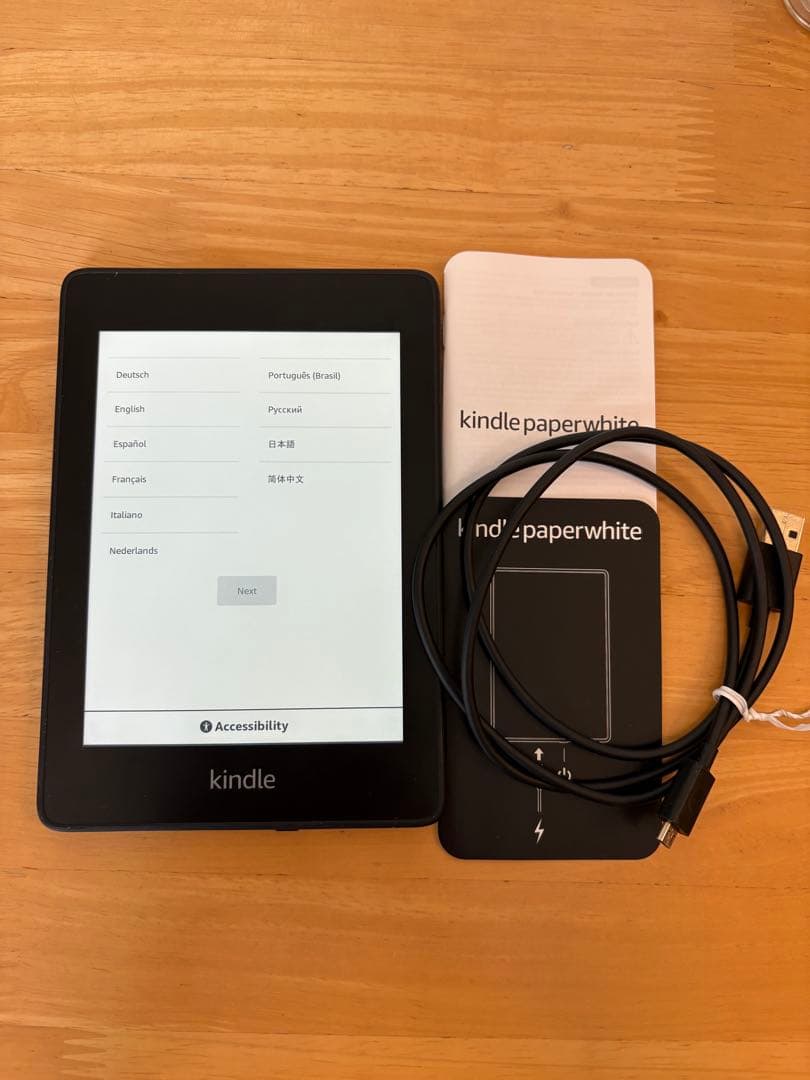 Kindle Paperwhite 8GB本体 USBケーブル付き