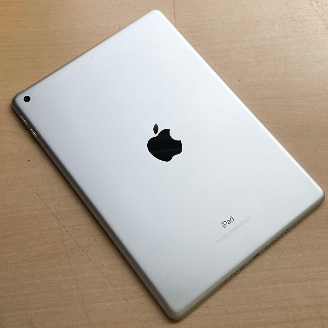 iPad 第5世代　A1822　Wi-Fiモデル　シルバー　32GB 超美品#3