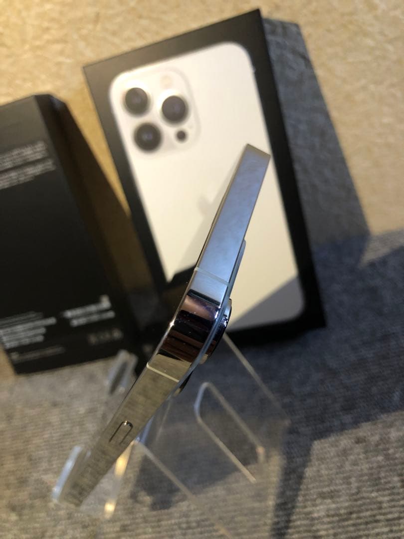 Apple iPhone 13 Pro シルバー 本体512gb