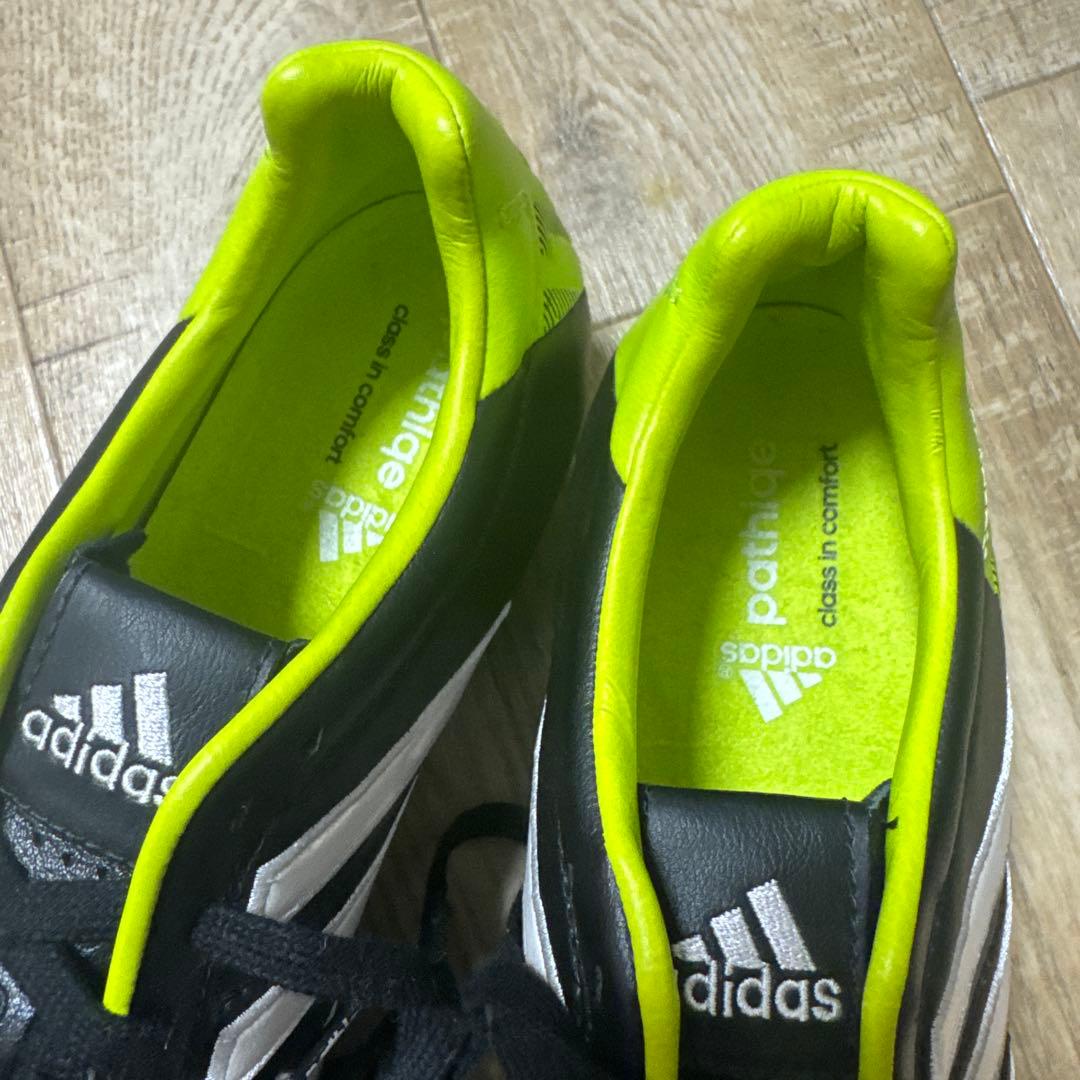 新品adidas サッカーシューズ　今野泰幸選手サイン入りパティーク11PRO