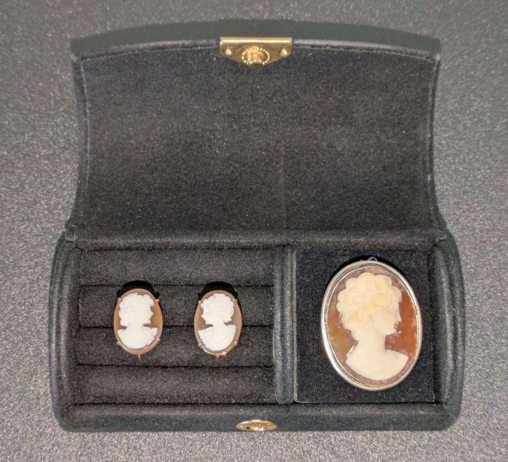 800刻印 カメオブローチ SILVER/PAT.P K18 カメオイヤリング