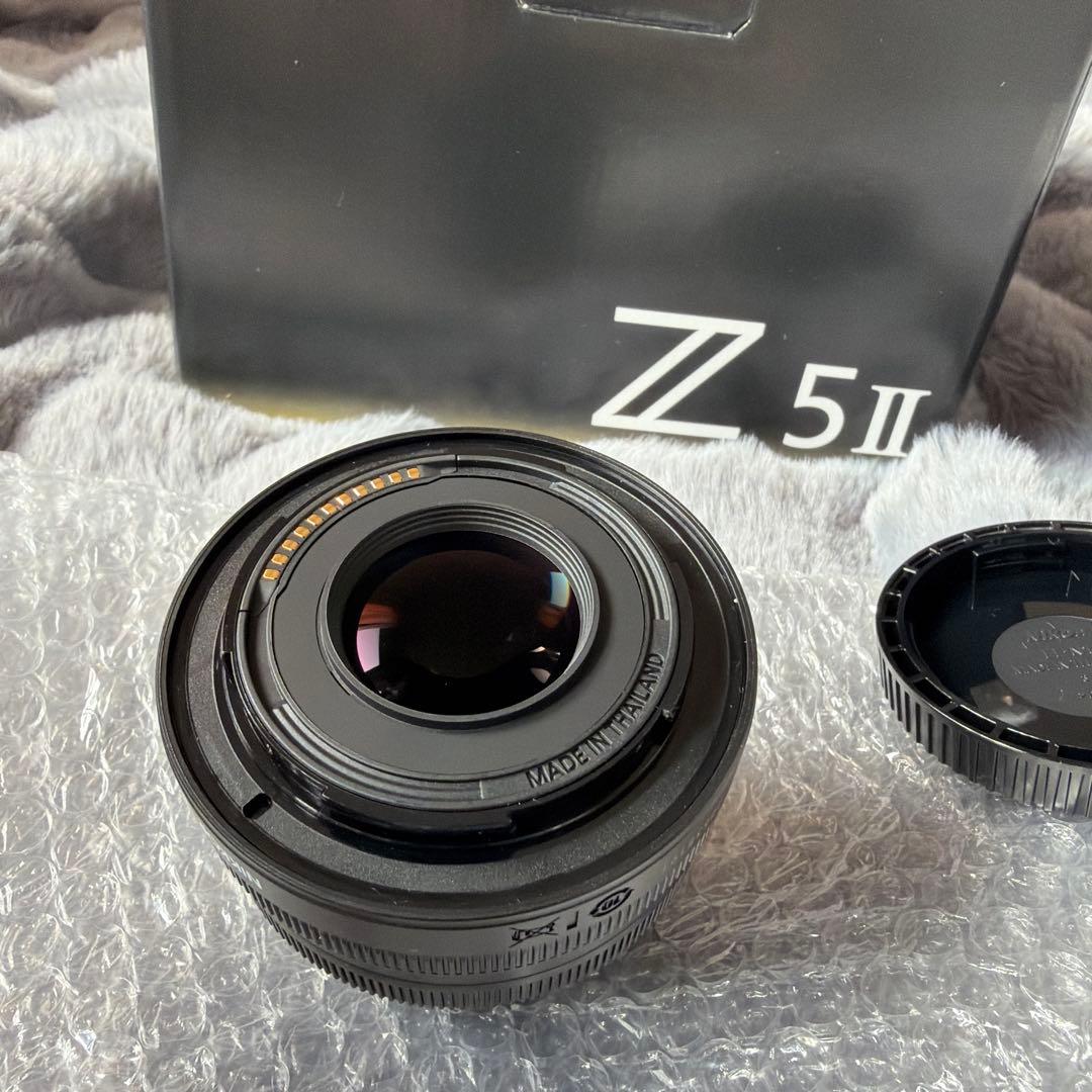Nikon Z5ⅱ 本体のみ　おまけレンズ