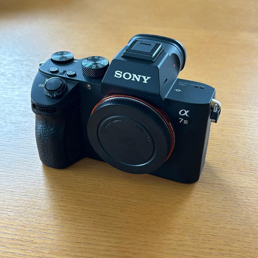 美品★SONY α7 III (ILCE-7M3)/ フルサイズミラーレス一眼