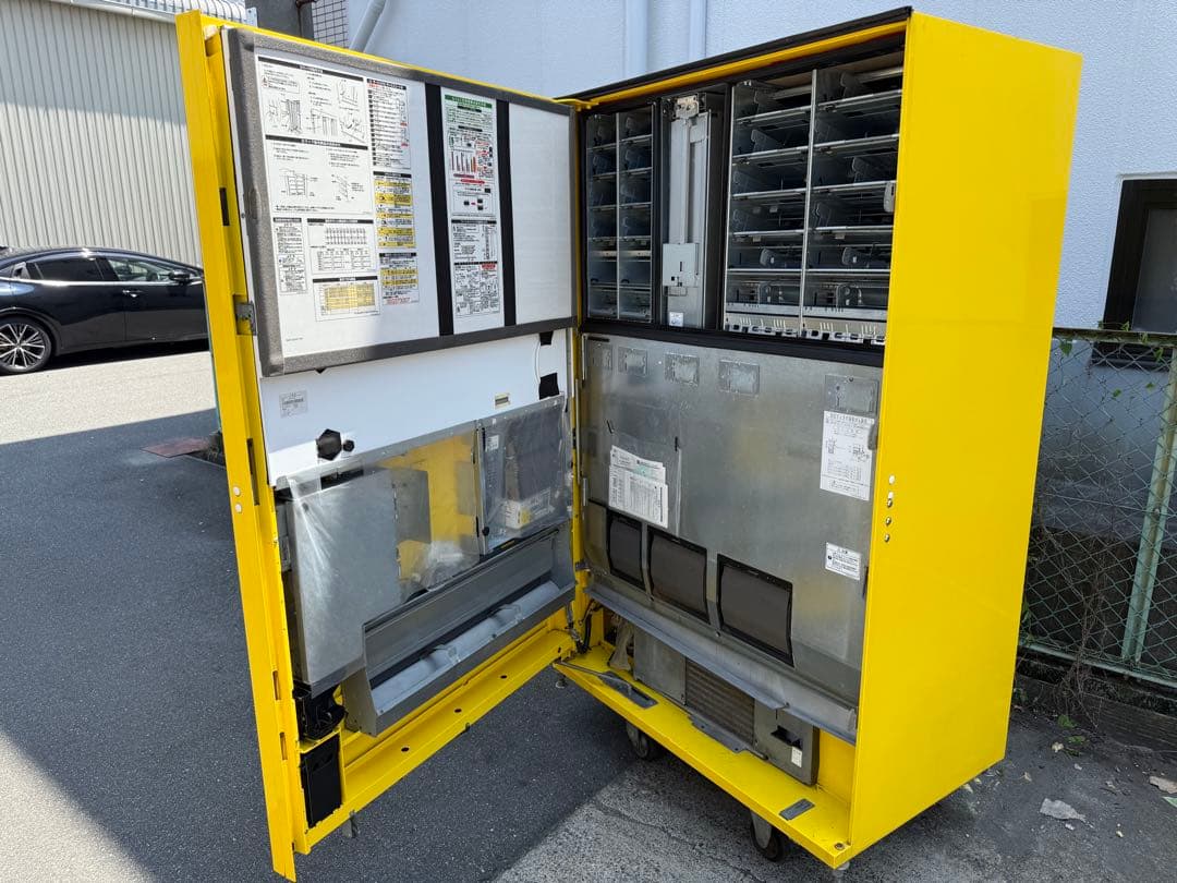 富士電機　自動販売機　３３セレ　新５００円対応　LED ２０２２年製