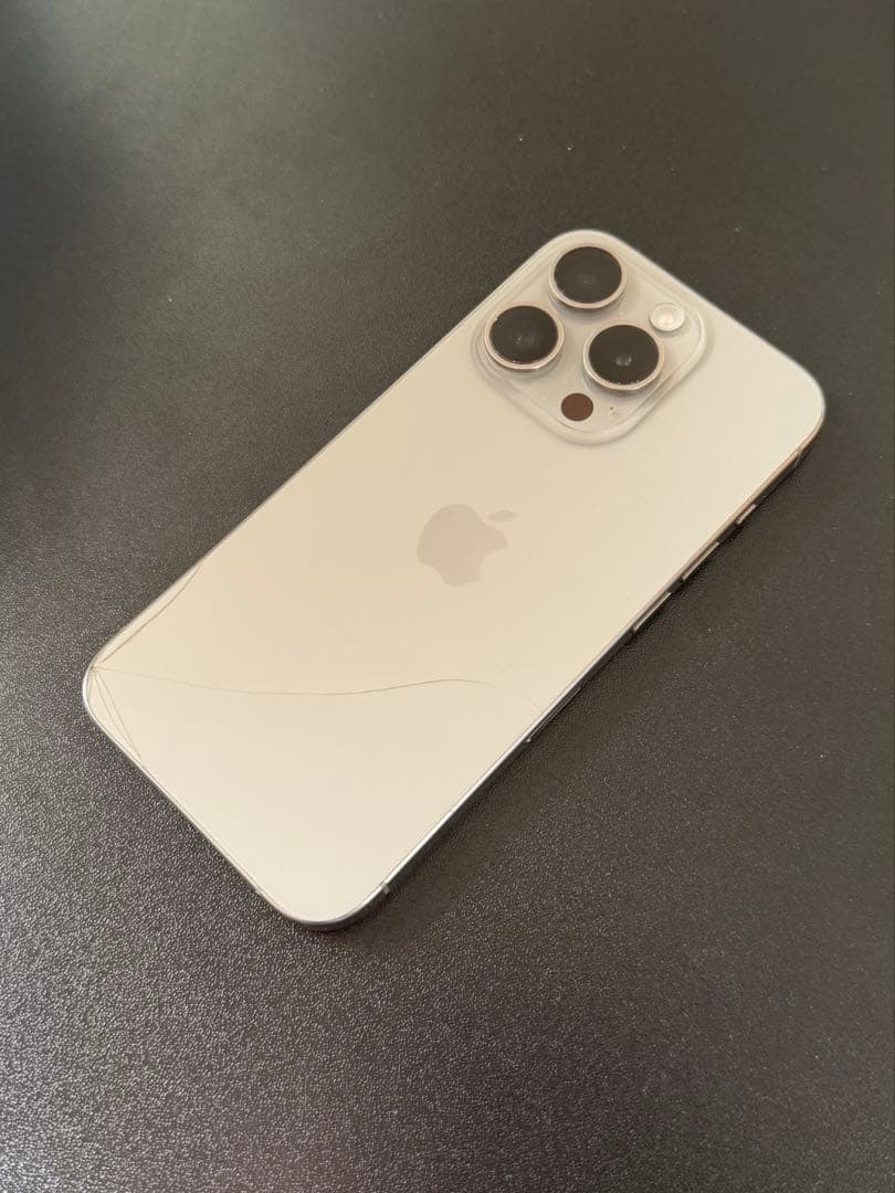 iPhone15 Pro 本体 256GB ナチュラルチタニウム（simフリー）