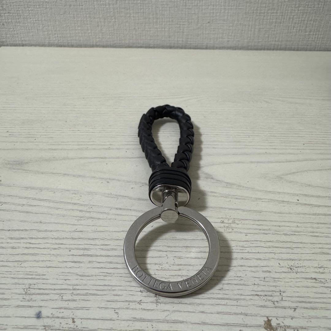 【新型】【新品】BOTTEGA VENETA　ボッテガヴェネタ　キーリング　黒