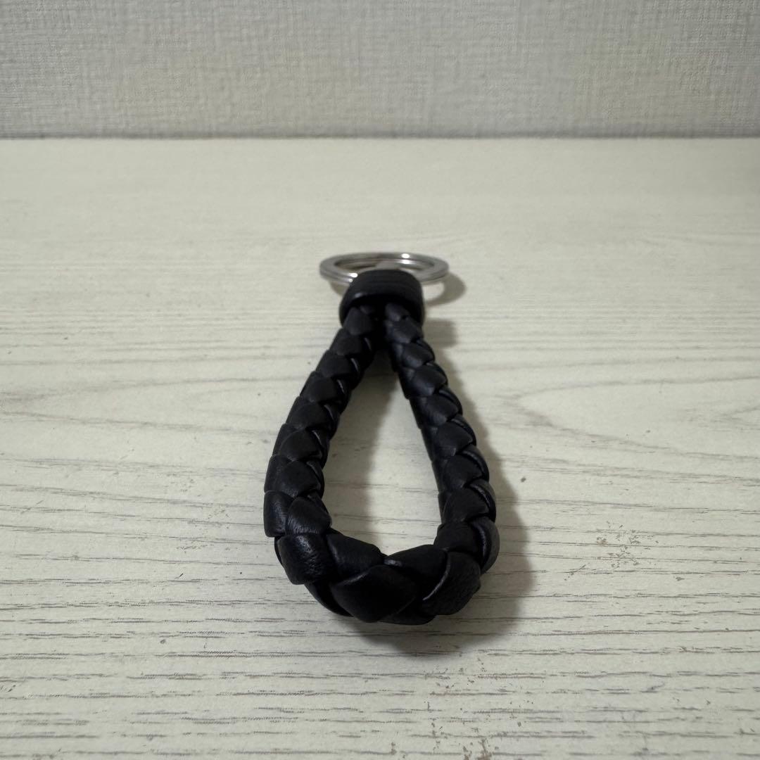 【新型】【新品】BOTTEGA VENETA　ボッテガヴェネタ　キーリング　黒