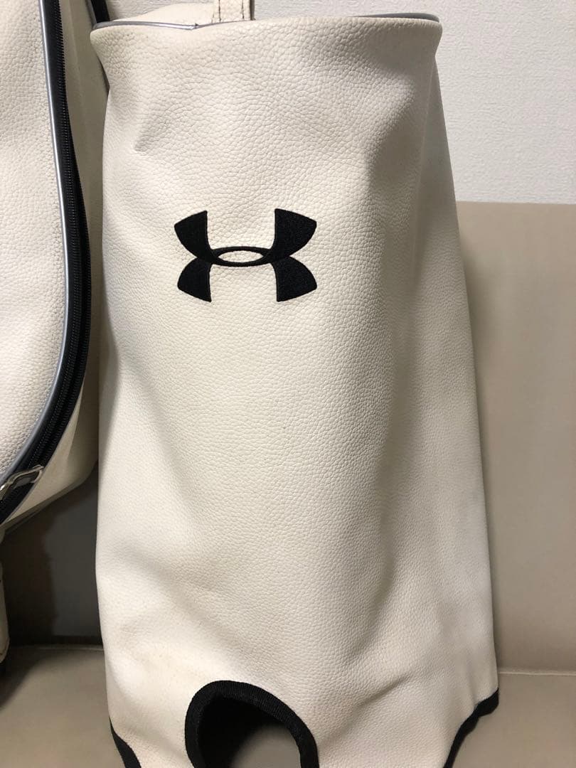 【送料込み】廃盤希少品UNDER ARMOUR キャディバッグ ホワイト 9型