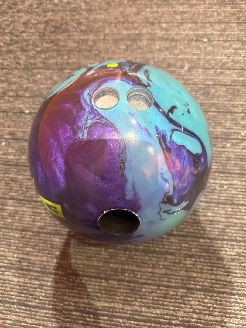 MOTIV Evoke イヴォークヒステリア　ボウリングボール 15ポンド