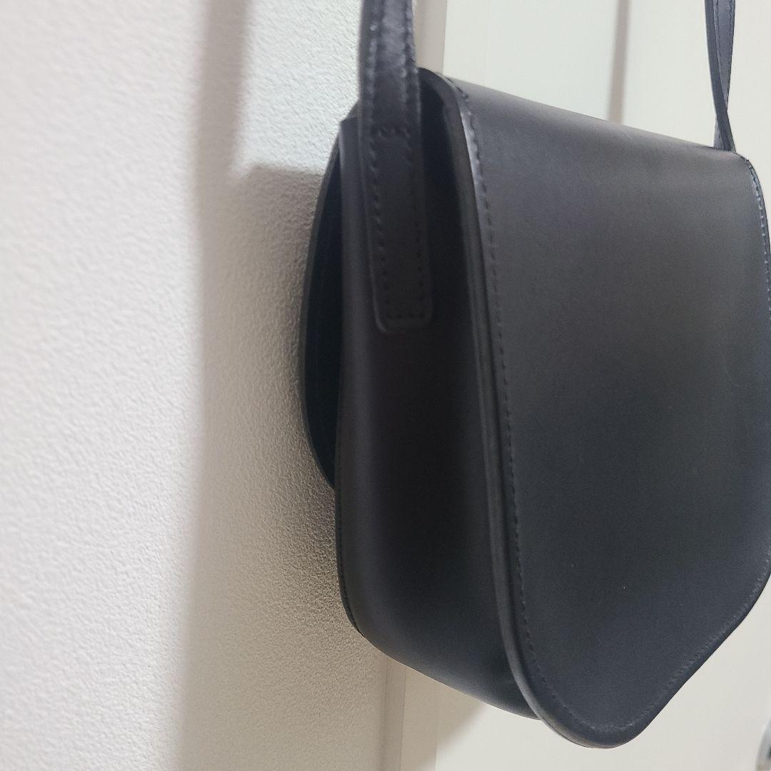 MIMI BERRY FEBE ミミベリー ショルダーバッグ 本革 ターンロック