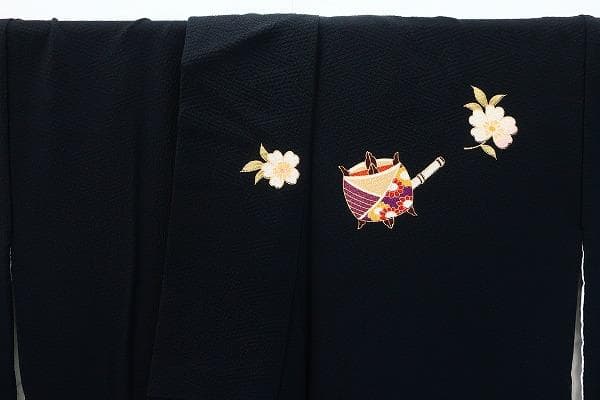 ★専用★美品 振袖 黒 京友禅 黒 金駒刺 糸巻 絵巻 鞠 桜 身丈156cm