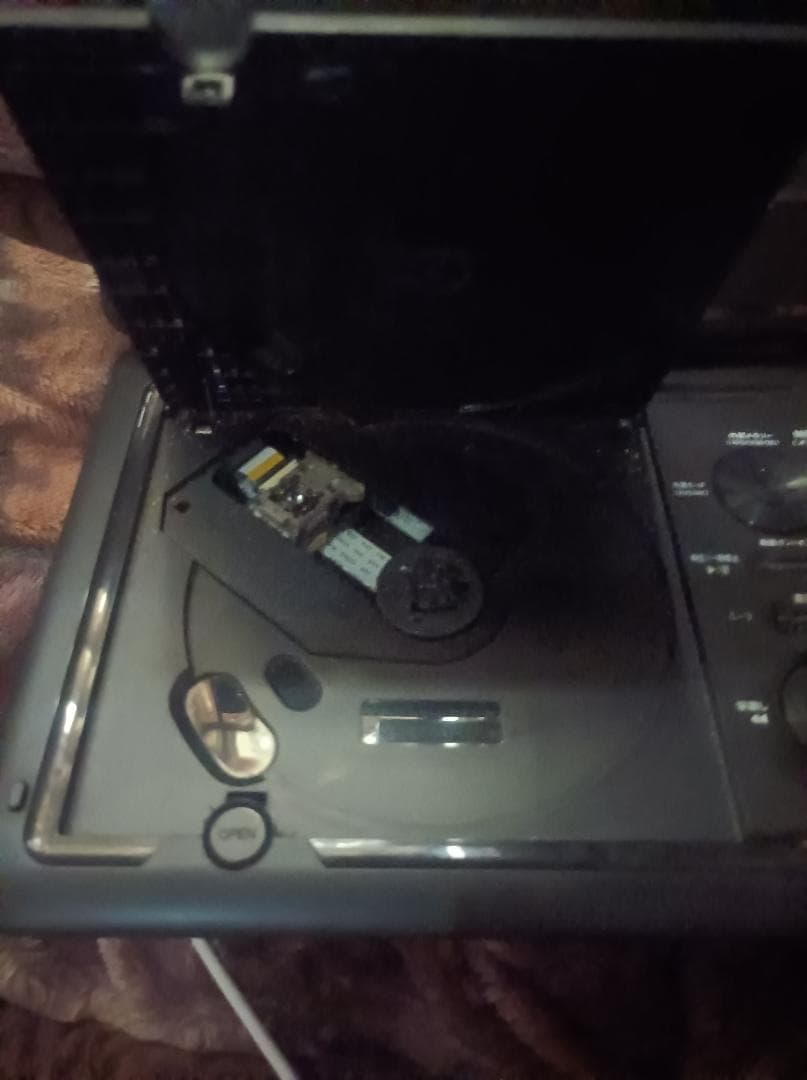 ポータブルDVDプレーヤー HT-9P