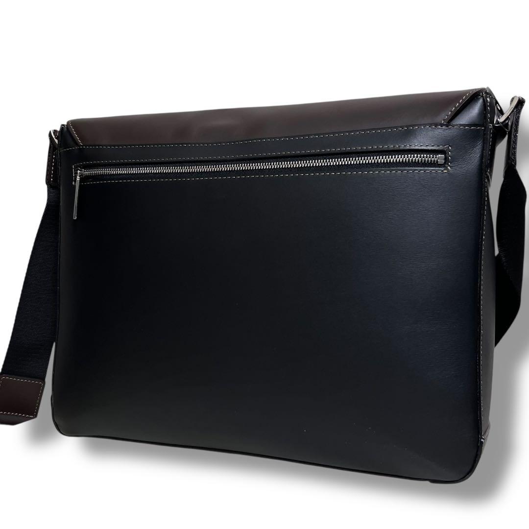 定価11万円!! 美品　ココマイスター シティライトリバティ ショルダーバッグ