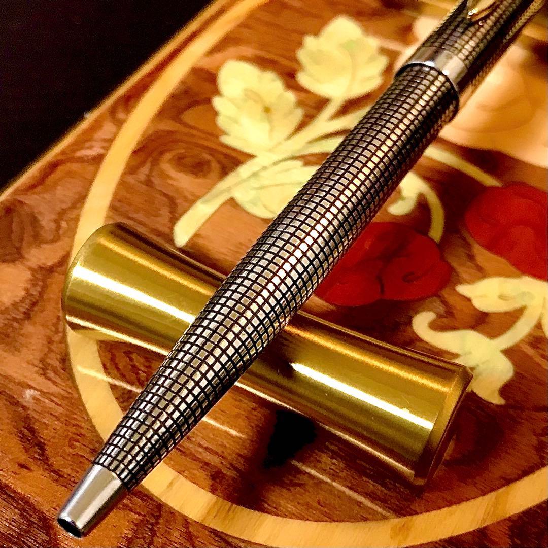 ☆お勧め☆パーカースターリング シルバーボールペン （ジェットストリーム)替芯付