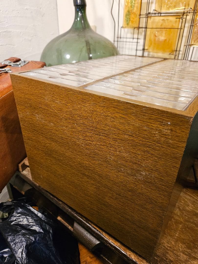 薬箱　引き出し　ラック　レターケース　スチール　木目調　昭和レトロ　アンティーク