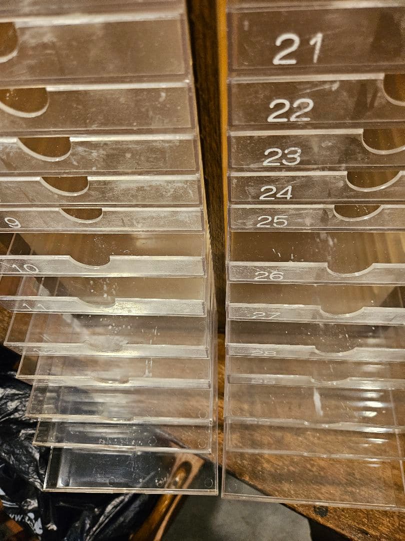 薬箱　引き出し　ラック　レターケース　スチール　木目調　昭和レトロ　アンティーク