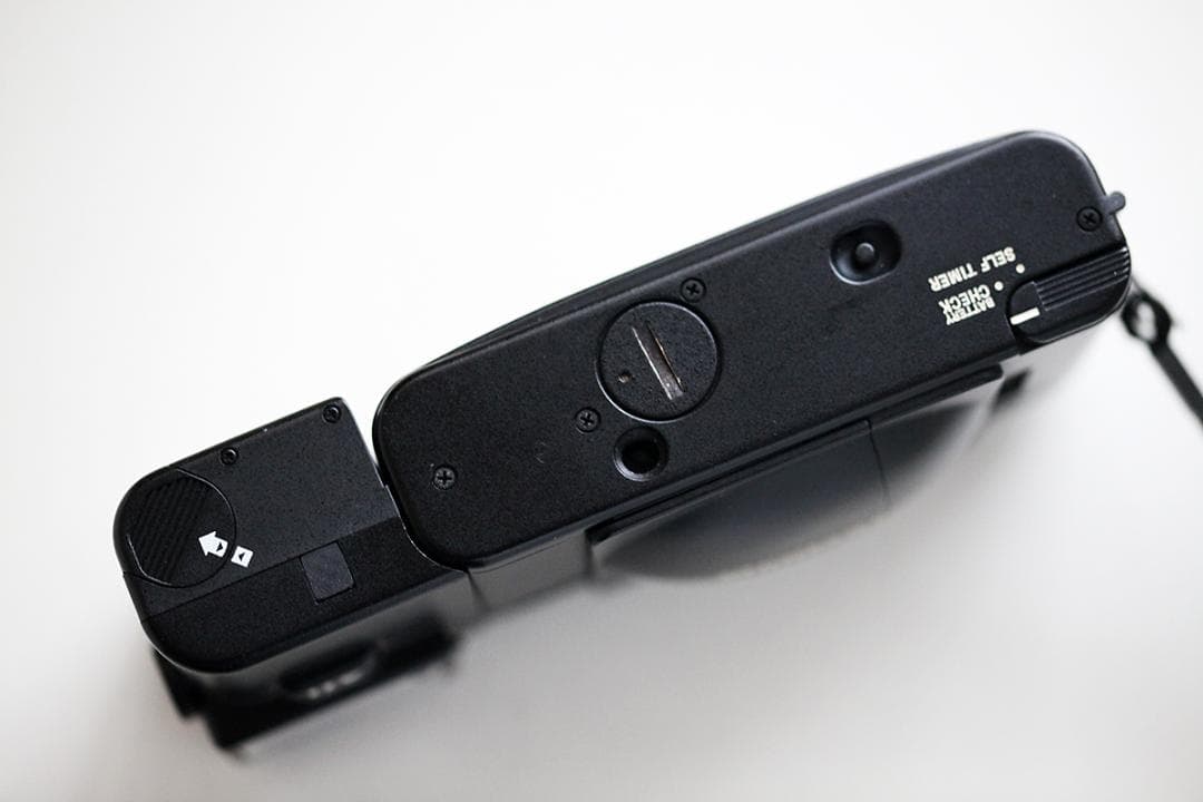 Olympus XA 2　フィルムカメラ 　Q627