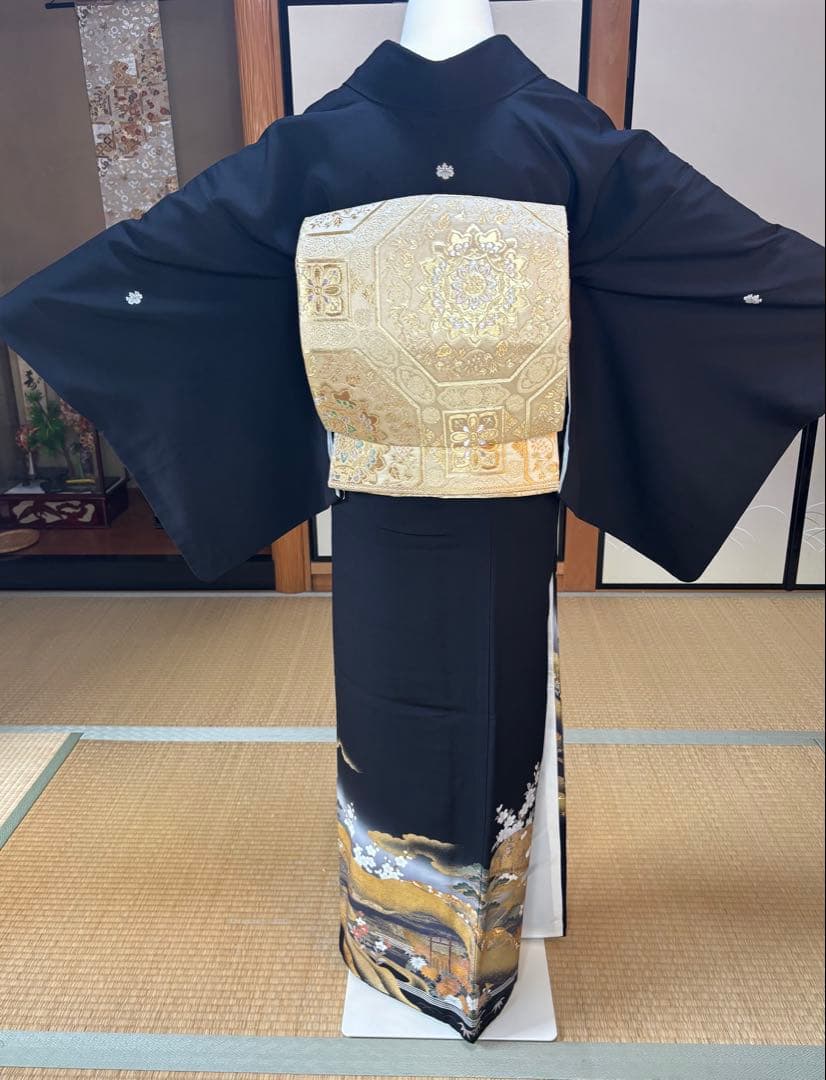 正絹豪華作家物黒留袖6点フルセット 留袖　袋帯　帯締め帯揚げ　長襦袢　末広
