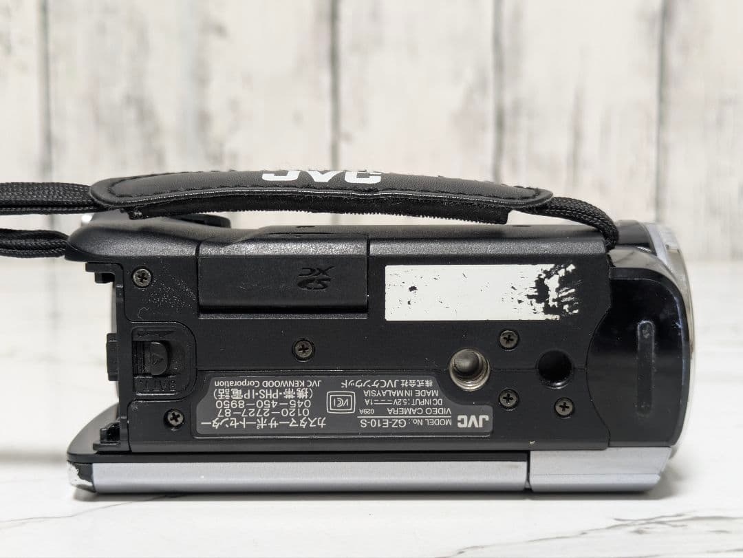 JVC　GZ-E10