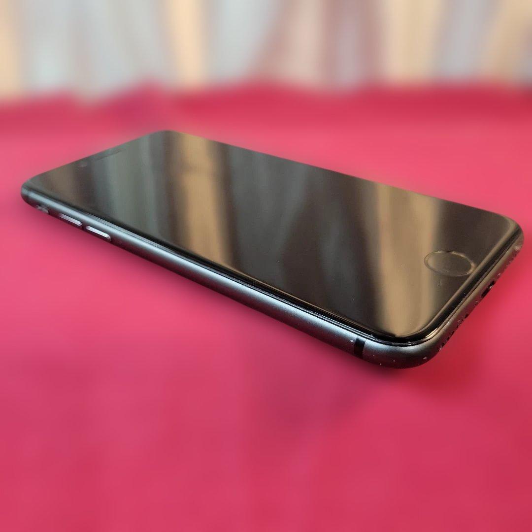 Suhr（平日受取希望です）iPhone8 2台まとめ動作品